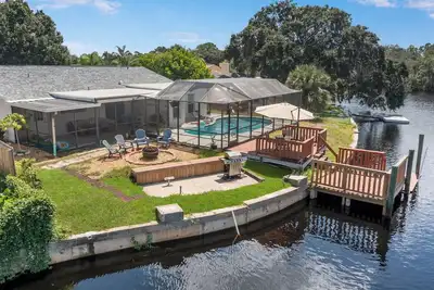 Image de River House with heated Pool, Sunsets, Fishing, Dolphin & Manatee Watching