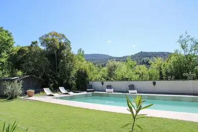 Image de Ancienne maison rénovée campagnarde  tranquillité absolue