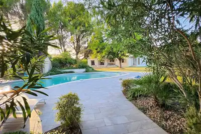 Image de Villa et parc magnifiques en Provence