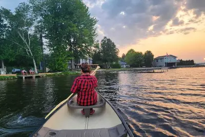 Image de Vibrant Kawartha Lake Cottage