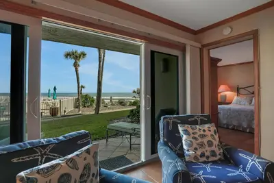 Image de Steps from the sand, Walk out, High end vacation home