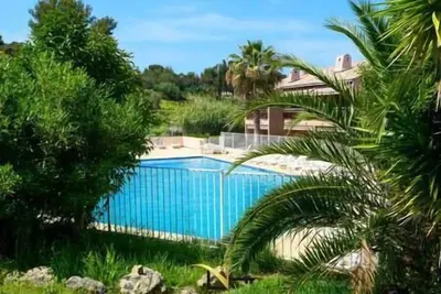 Image de Cosy duplex terrasse piscine plage à pied