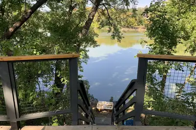 Image de Magical Lake house, feel like being in the cabin in the heart of Minneapolis.