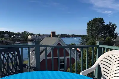 \"Captain's Lookout\" on Wonson Cove, Rocky Neck - Gloucester