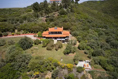 Image de Beachfront villa with huge garden, 3br, Halkidiki