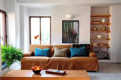 Image de Spacious apartment with pool in historic palazzo above the Italian Riviera
