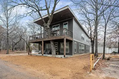 Image de Unique Original Design, Upscale Fun at Lake Texoma