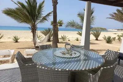 Image de Luxury Beachvila Praia D'chaves mit Wohnbereich