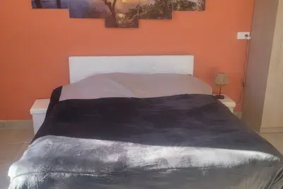 Image de Gite ( A)  Bénéficiant d'un parc au bord d’un étang, pèche Gratuit, accès Pmr
