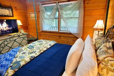 Image de 99 Specials -Rustic Summer River ParksFree Resort Amt\n\n