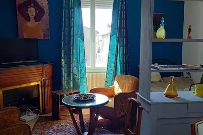 Image de A deux pas du C. V. et de la gare, 15 mn à pied des arènes, F3 tout confort