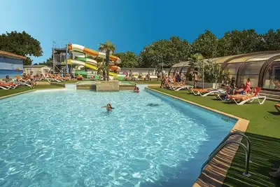 Image de Camping 4 étoiles - Parc aquatique - eei0fh
