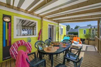 Image de ZEcamping 5* animé 600m plage parc aquatique locatif Tv Bbq clim 32m2