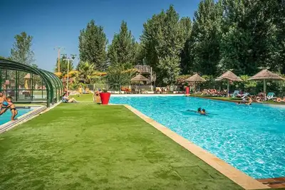 Image de Camping 4 étoiles - Parc aquatique - eeiagh