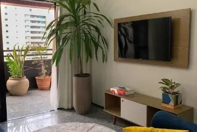 Spacious Flat 2 rooms, large balcony, sea view