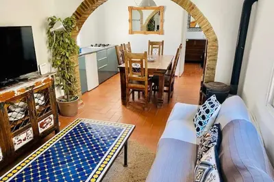 Image de Townhouse in the vibrant old town