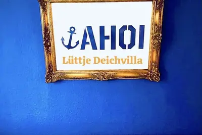 Image de Lüttje Deichvilla starboard