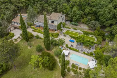 Image de Mas Mayeaux - Six Chambres Villa, Couchages 12