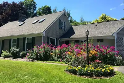 Image de Coops Dream House: Dreams Park Views!