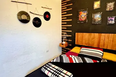 Vintage Stay in Antigua with Balcony & Terrace. Pet Friendly