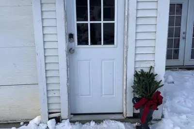 Image de 3 minutes to Stratton. Cozy 1 bedroom/ 1 bath apartment for 4. Private entrance