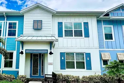 Image de Tropical Family Retreat  - Walk to Dining, Minutes to Disney!