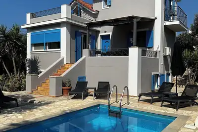 Image de Fig & Olive Villa - Private 5 bed Villa just 50m from Pessada Beach