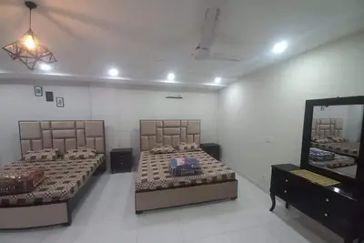 Image de Near bahria orchard hospital