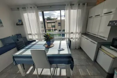 Image de Appartement climatisé 2 pièces 4/5 pers avec piscine