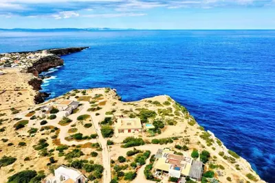 Image de Villa en Punta Prima con Piscina y Vista mar