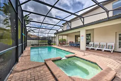 Image de 5 En Suites, Saltwater Pool, Private Garage, Gated Resort, Walk to Clubhouse