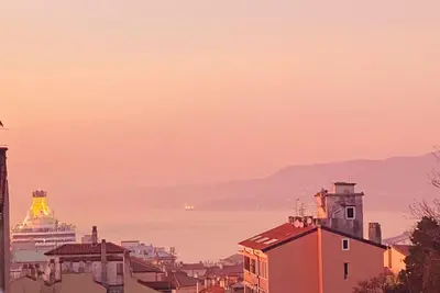 Image de Nel Cuore di Trieste, Elegante Casa Vacanze a Pochi Passi dal Centro Storico
