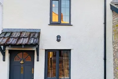 Image de Country cottage in Chew Valley\n\n