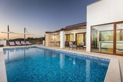 Image de Villa Mala Halu by Villsy