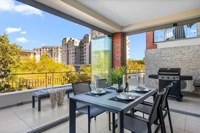 Image de Mayfair Luxury 212 - Deux Chambres Appartement, Couchages 4