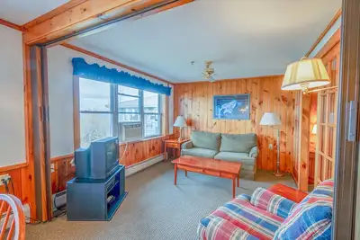 Image de Cozy 1br Lodge – Fall & Winter Retreat in Jackman