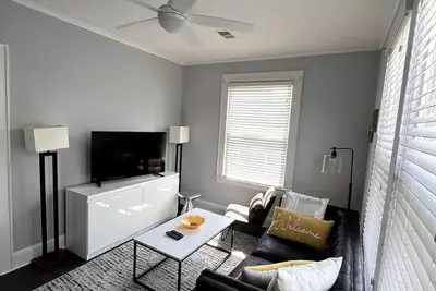 Image de Lovely 1 bedroom apartment\n\n