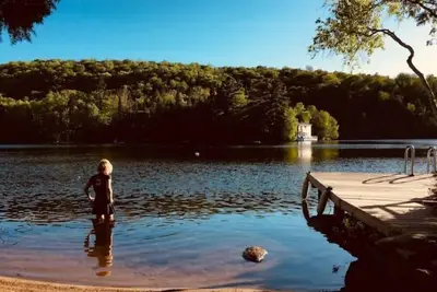 Image de Waterfront Chalet Serendipity Hideaway Family Romantic Escape Skiing & Cozy Fire