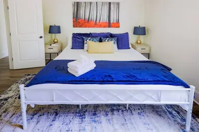 Image de Manchaca Meadows | Hot Tub | 15 min to Dt