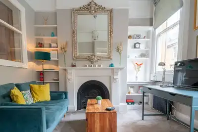 Image de Stylish central 1br