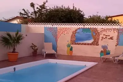 Image de House 'Enjoy'