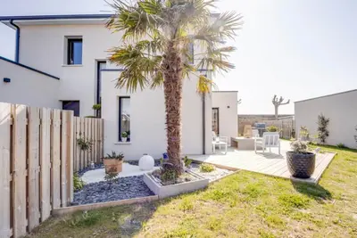 Image de Villa Palezo - Belle maison contemporaine à deux pas de la plage.