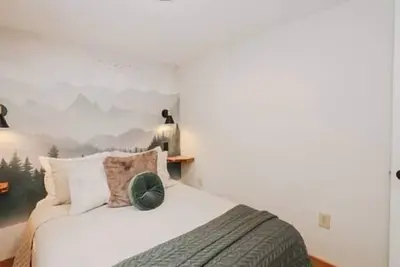 Image de BrookHaus - Modern Cabin Stay at Harvard Brook