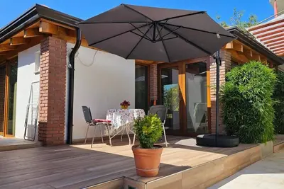 Image de Maison de vacances dans Vrvari avec terrasse, Climatisation, Wifi, Lave-vaisselle (5195-2)