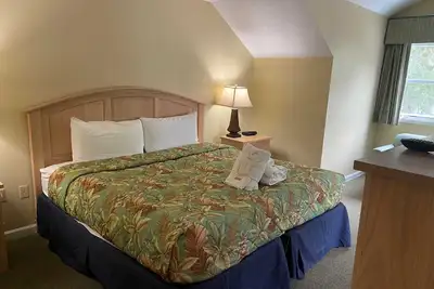 Image de Ocean, golf & tennis villa retreat at Ocean Palms, overlooking the pool.