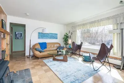 Image de Mid-Century Getaway
