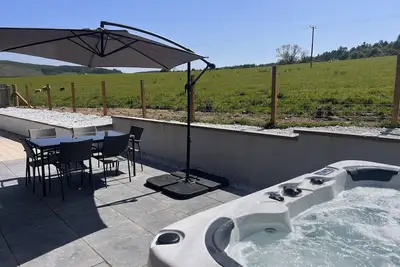 Image de Woodlane 3 bed cottage with private Hottub, full fibre WiFi