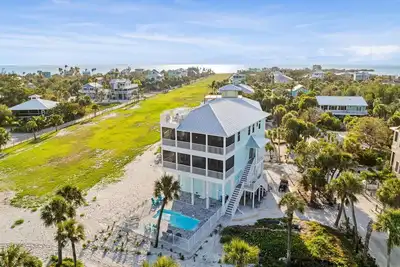 Image de ~New! Gulf View! Private Pool! Beach, King beds~