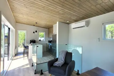 Image de Vivez l'expérience de la vie à la montagne dans notre chaleureux chalet! \n