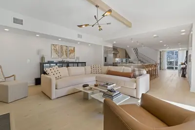 Image de Brand New Listing for Sxsw Week! ! ! Short Walk to Lake, Downtown and Zilker Park!